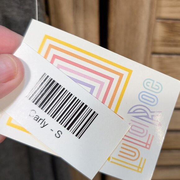 LuLaRoe CARLY Gray Short Sleeve Dress Size Small - Picture 5 of 8